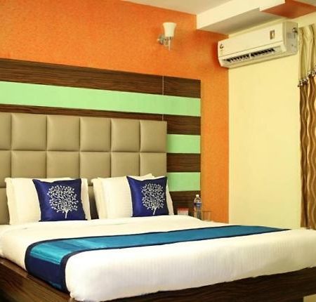 Hotel Seven Hills Inn Tirupati Kültér fotó