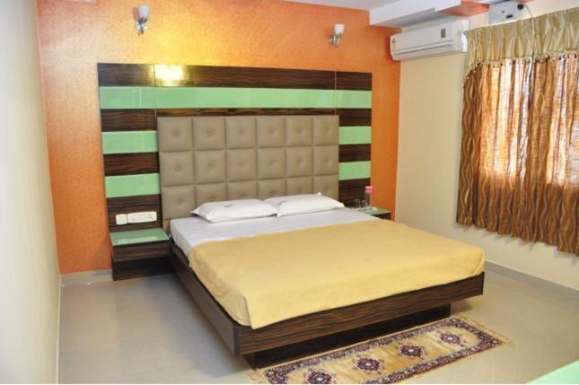 Hotel Seven Hills Inn Tirupati Kültér fotó